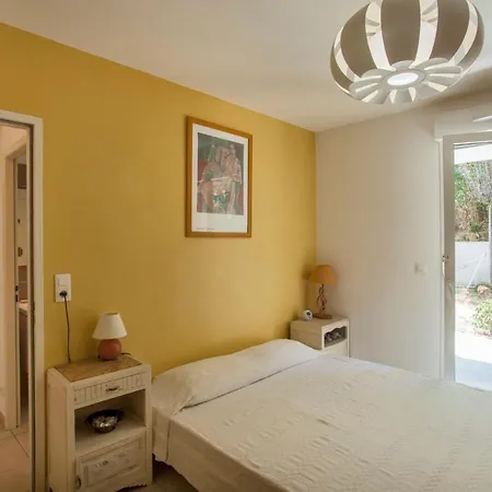Lägenhet Cardellina Lieu Ideal Au Calme Plage Centre Ville A 700 M Jardin Privatif *